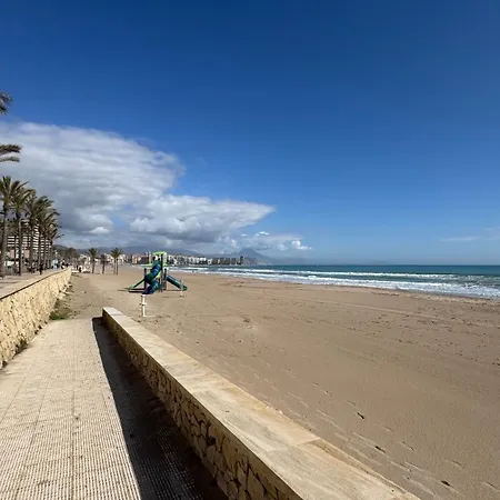 Beachfront Alicante Playa Muchavista By Elconserje Кампелло